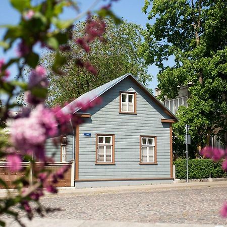 Silbernagel Apartment Курессааре Экстерьер фото