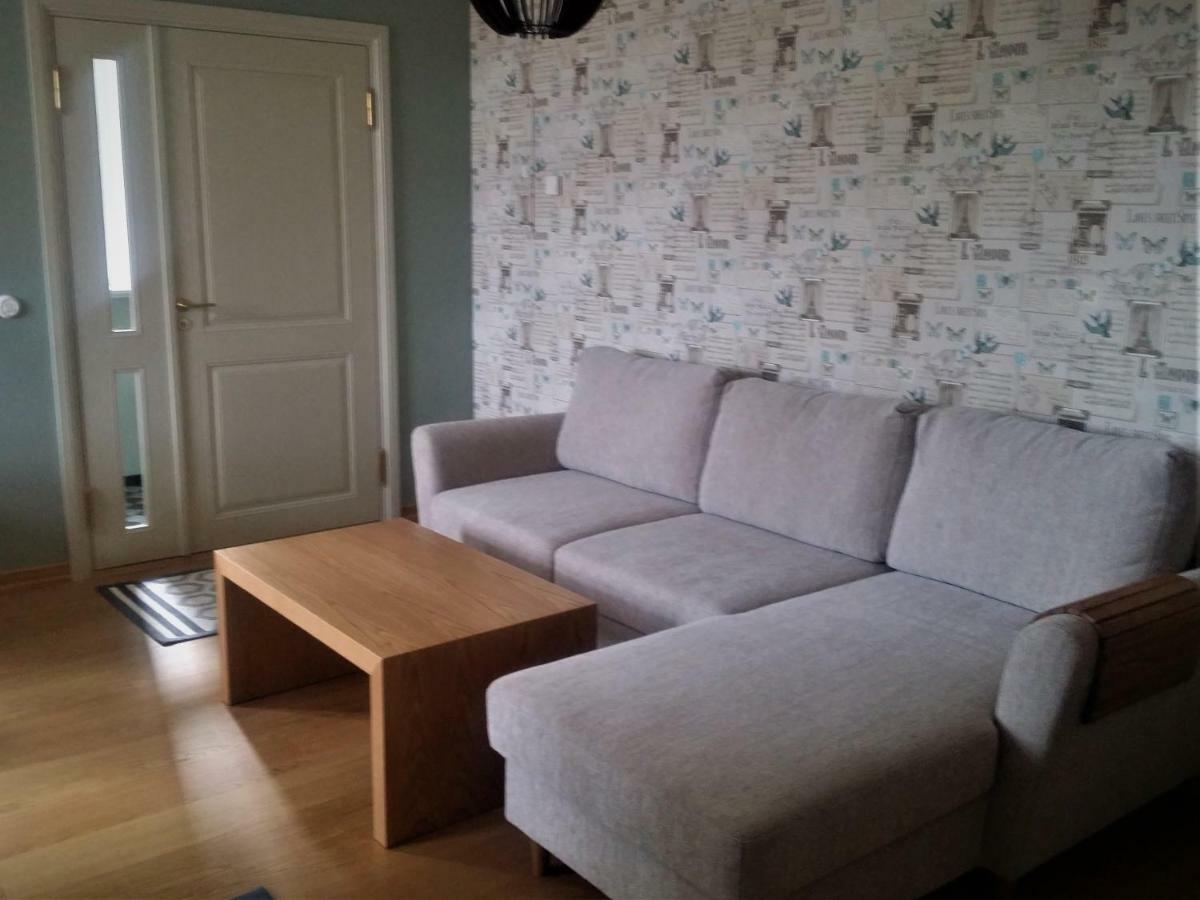Silbernagel Apartment Курессааре Экстерьер фото